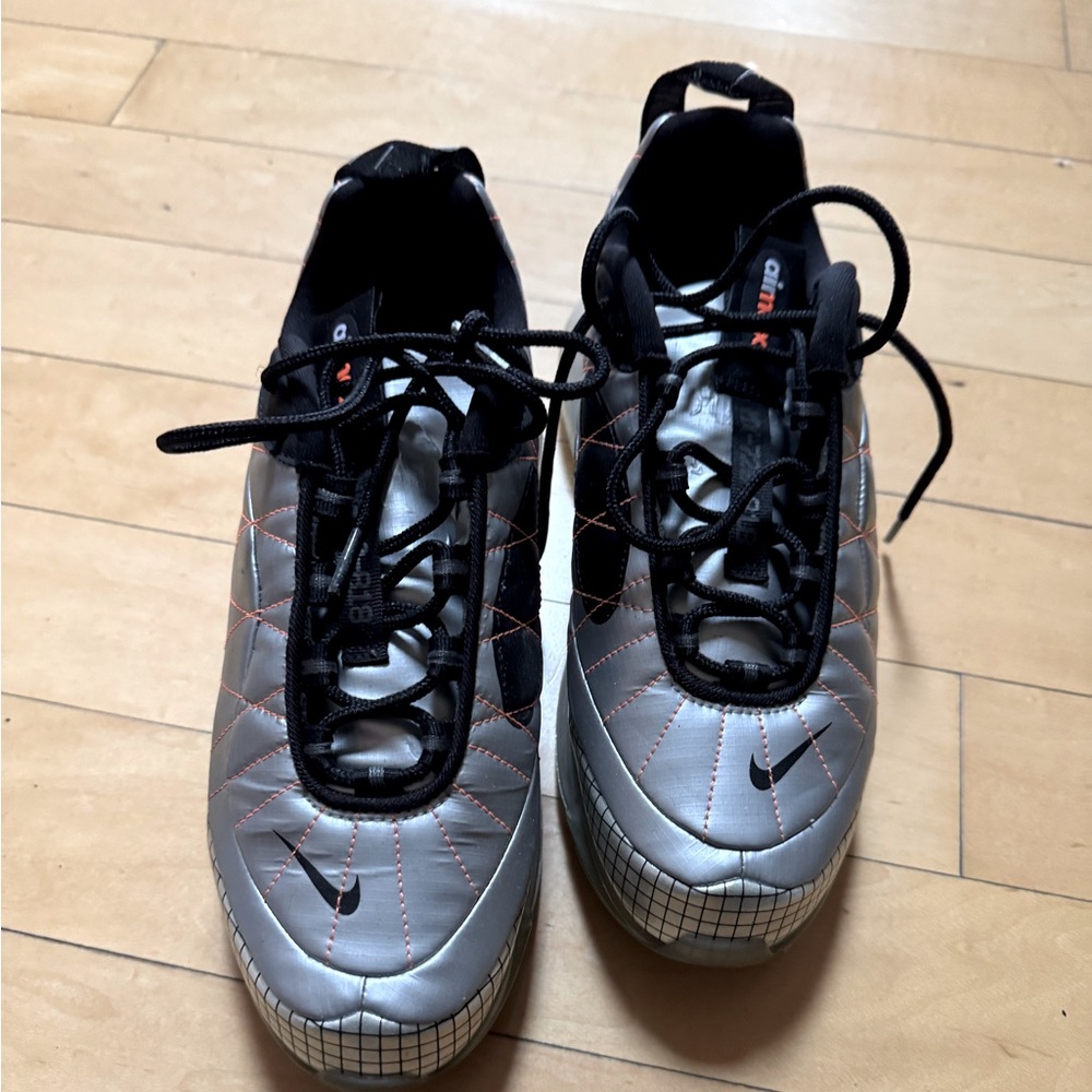 Nike Air Max size 7Y
